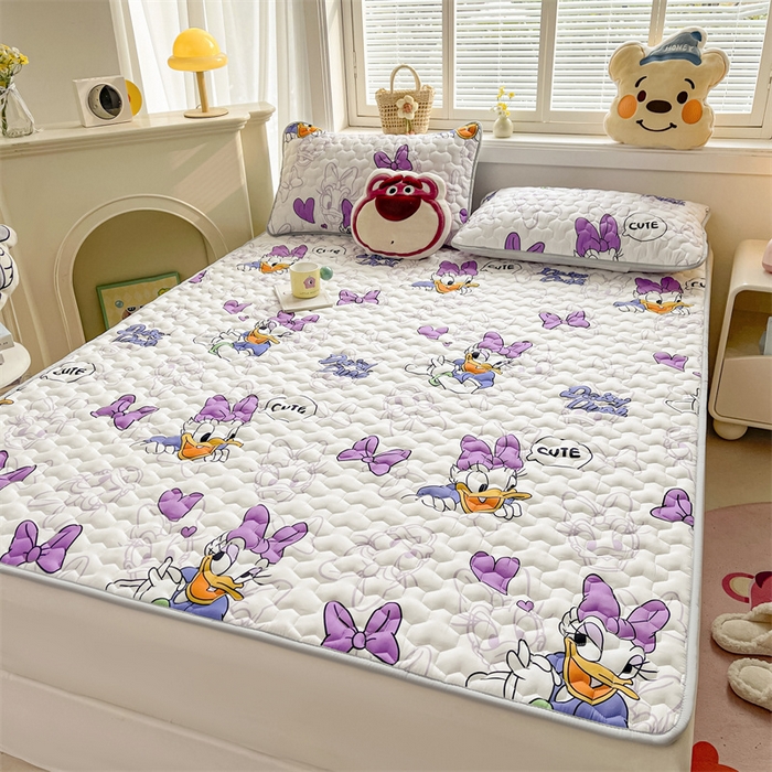 91家纺网 家纺一手货源 找家纺 迪梦思家纺 2025新款A类正版授权卡通印花水洗棉夹棉学生床护垫 黛西女上