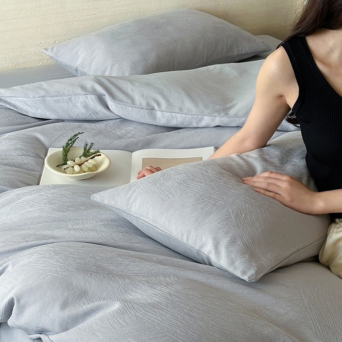 91家纺网 家纺一手货源 找家纺 梦享生活家居 2025新款全棉三层肌理提花四件套-素写系列 素写-银灰