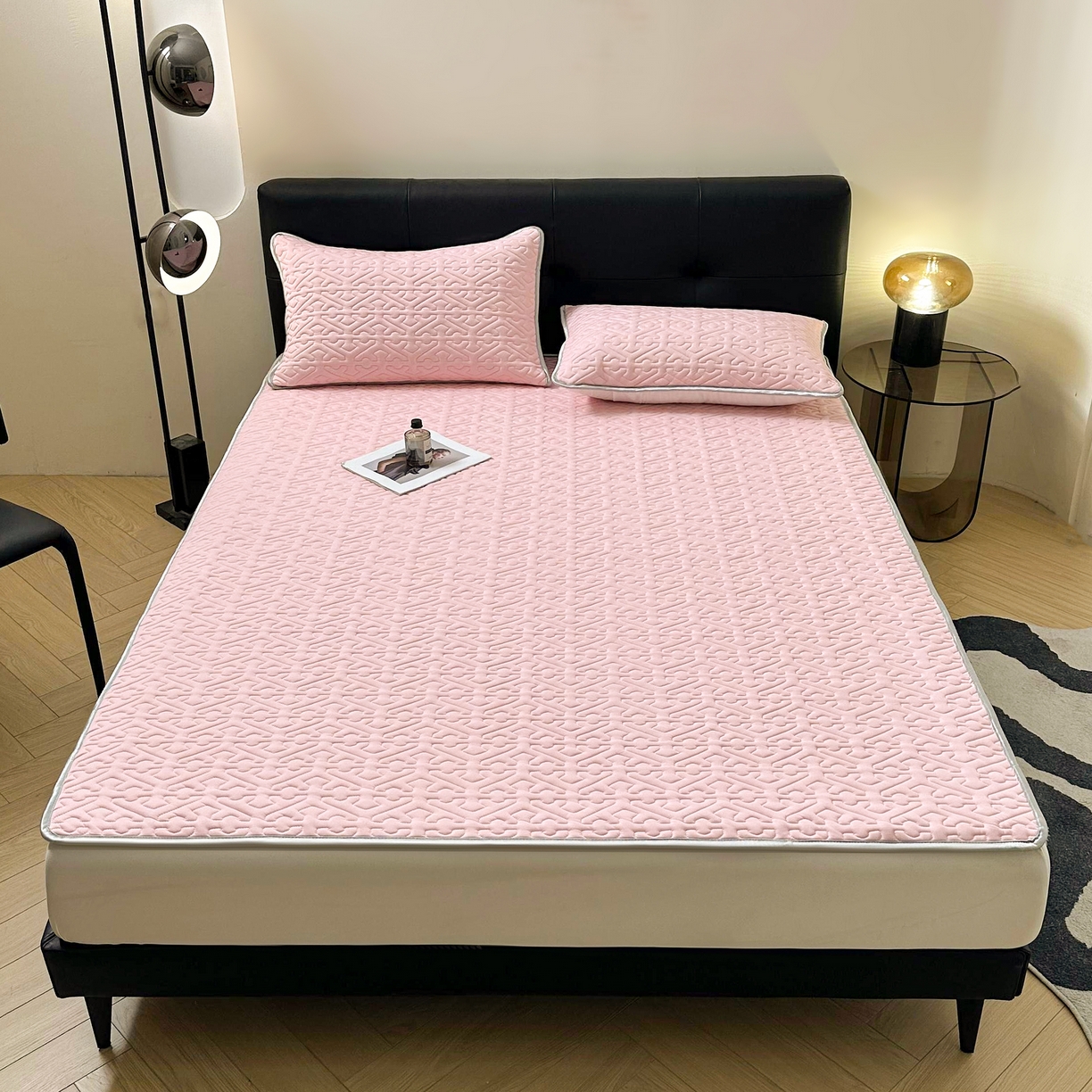 91家纺网 家纺一手货源 找家纺 席佬大  2025新款A类简约凉感丝乳胶席子凉席 蜜桃粉(床席款）