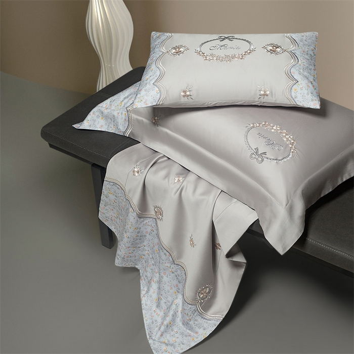 91家纺网 家纺一手货源 找家纺 高大尚婚庆馆 2025新款艾能棉高端绣花四件套-巴黎甜心 巴黎甜心-绅士灰