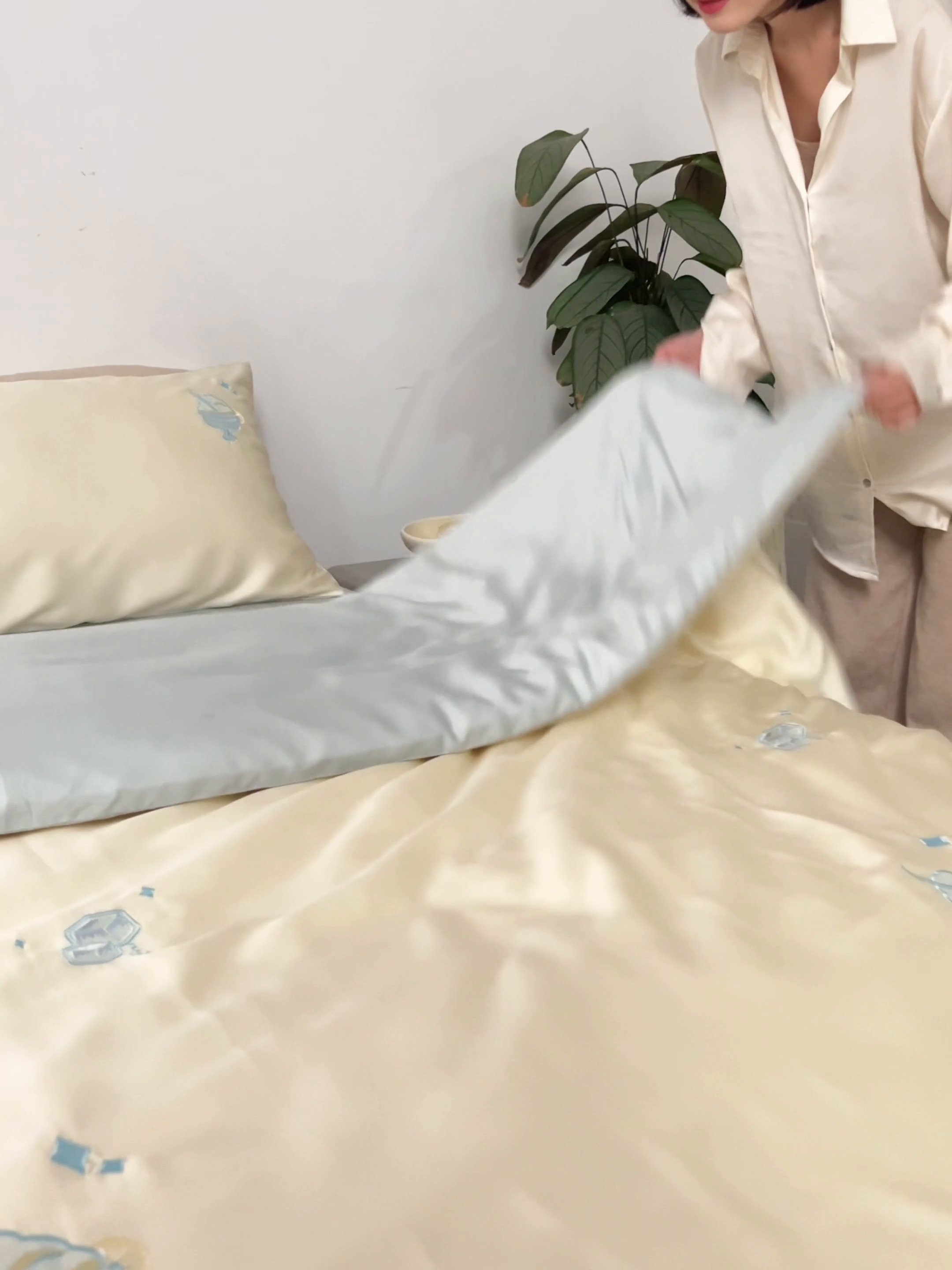 91家纺网 家纺一手货源 找家纺 简纯主义 2025新款天丝四件套 散点系列 冰激淋