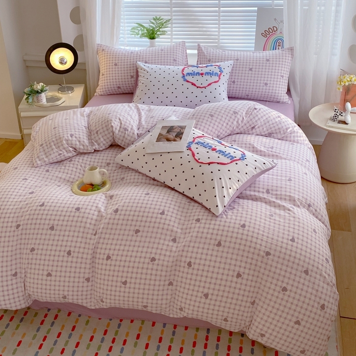 91家纺网 家纺一手货源 找家纺 大麦乐田2025新款四季亲肤可爱柔软毛巾绣四件套-彩格乐园系列 心心 紫