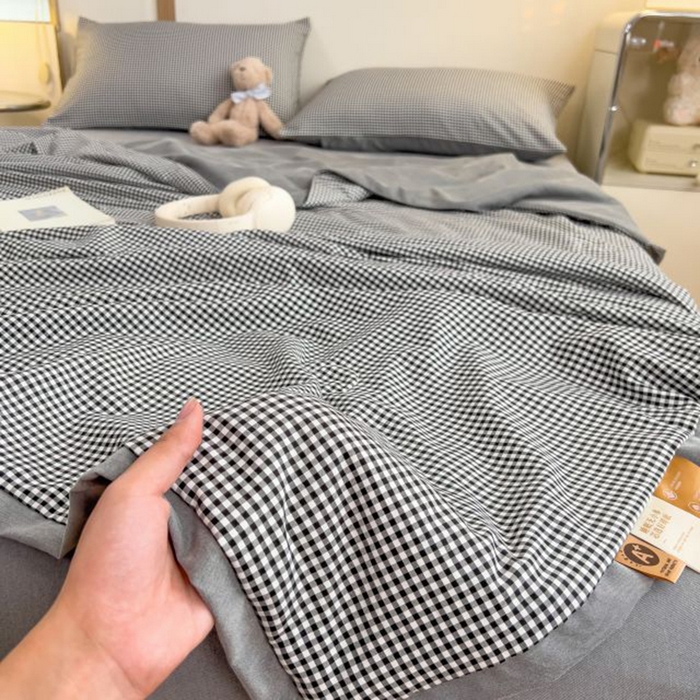 91家纺网 家纺一手货源 找家纺 （总）米菲 2025新款 亲肤舒适简约条纹夏被