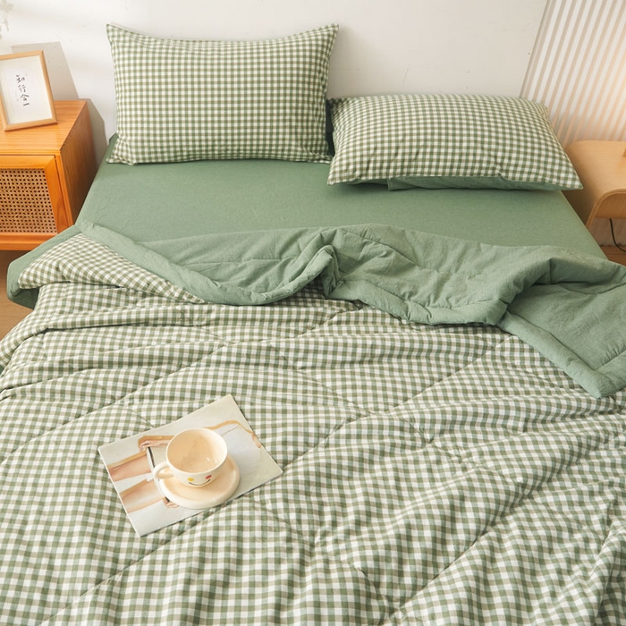 91家纺网 家纺一手货源 找家纺 熙宴 2025新款无印风新疆棉花夏被四件套 绿小格