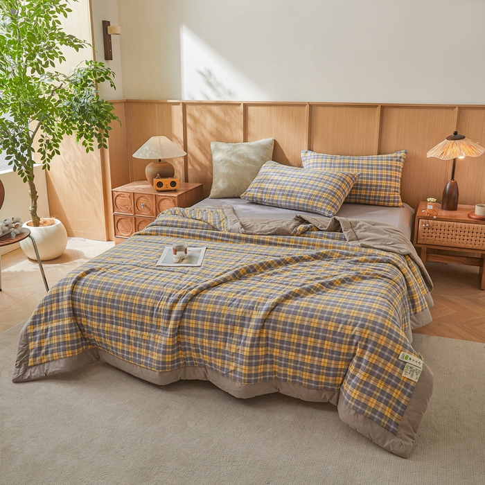 91家纺网 家纺一手货源 找家纺 猎鹿人家纺2025新款A类无印风水洗棉新疆棉花夏被 诺卡黄