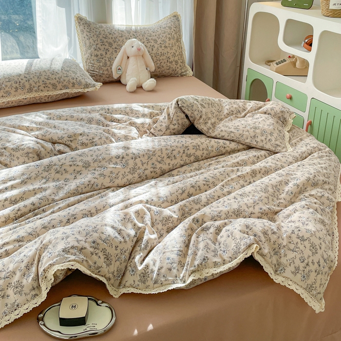 91家纺网 家纺一手货源 找家纺 仟网汇 2025新款韩版镂空花边针织双层纱四件套 茶野