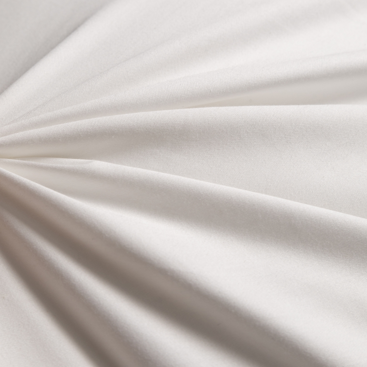 91家纺网 家纺一手货源 找家纺 露函家居 2025新款50双股100s蚕丝枕芯 浅灰色立体双边款中枕 48*74cm