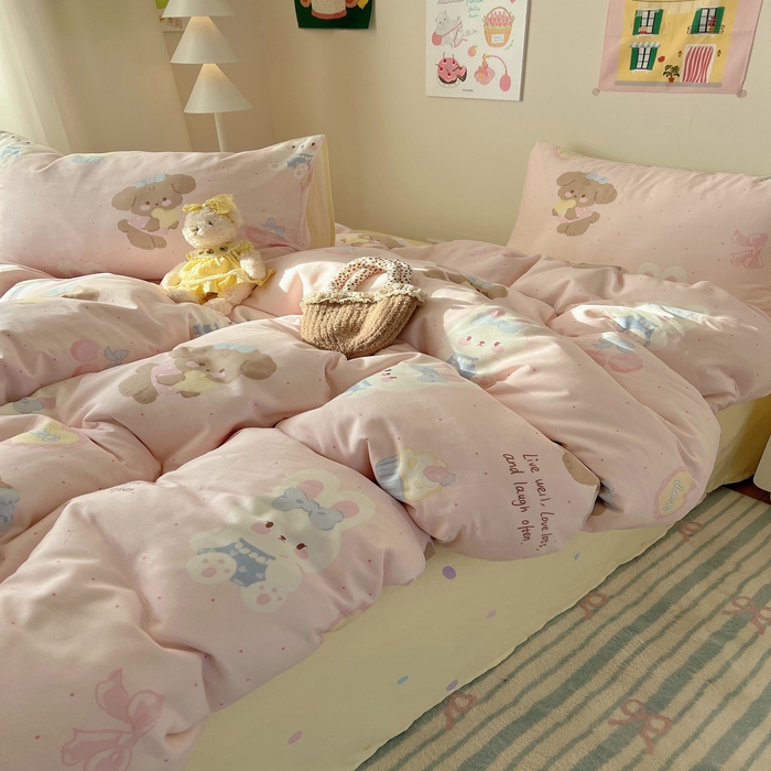 91家纺网 家纺一手货源 找家纺 六巷胡同 2025新款 INS减龄可爱风卡通全棉四件套第五系（森林音乐会系列） 点点面包犬