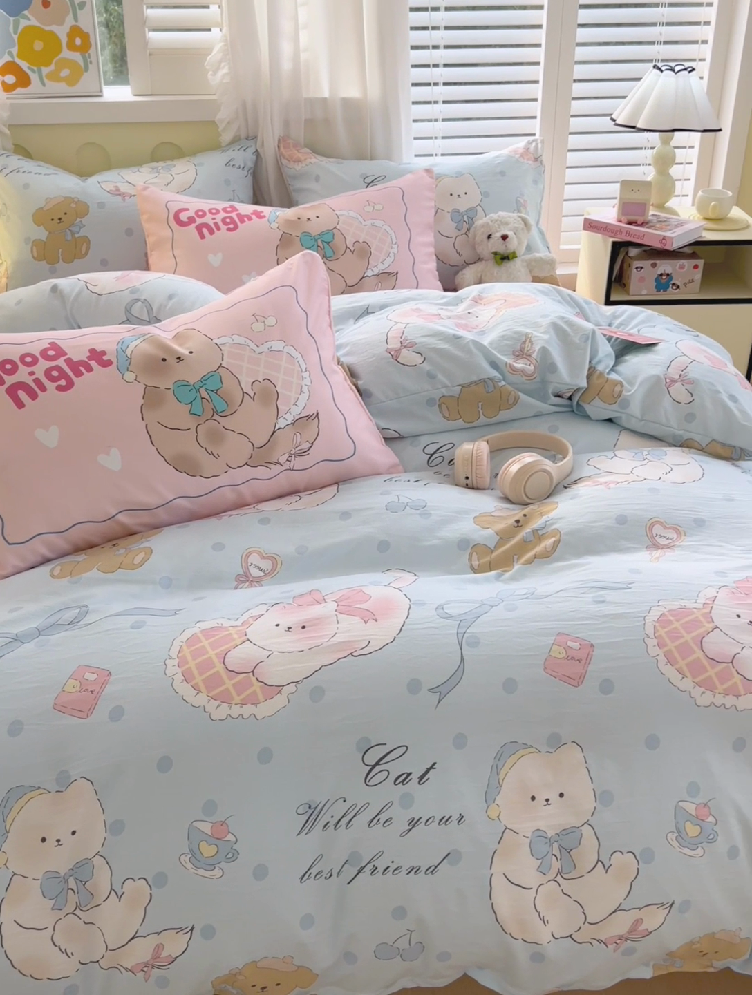 91家纺网 家纺一手货源 找家纺 大麦乐田2025新款超柔大版印花四件套 奶油猫咪