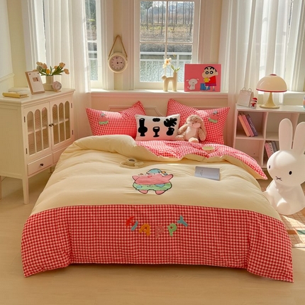 91家纺网 家纺一手货源 找家纺 （总）子钦家纺 2025春夏新款云朵棉拼接毛巾绣卡通床单床笠四件套