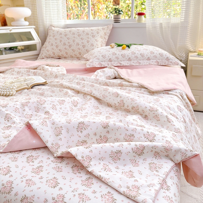 91家纺网 家纺一手货源 找家纺 元元被芯 2025新款40支13372全棉印花夏被四件套 缘月