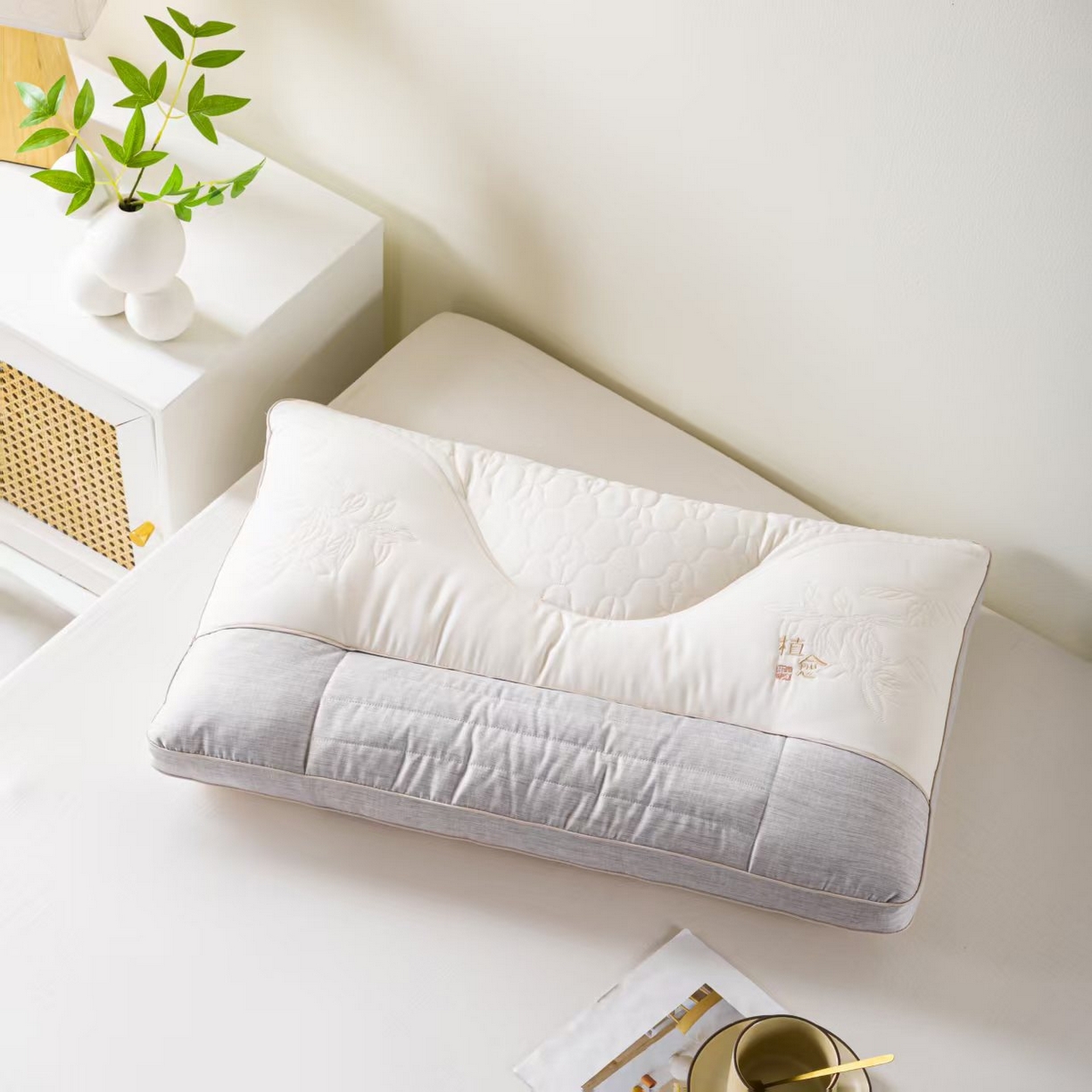 91家纺网 家纺一手货源 找家纺 露函家居 2025新款东方值愈护颈枕 高枕48*74cm