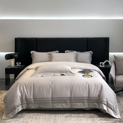 91家纺网 家纺一手货源 找家纺 （总）家居1号2025新款40s133*76全棉纯棉千鸟格刺绣大拼角长绒棉四件套-维也纳