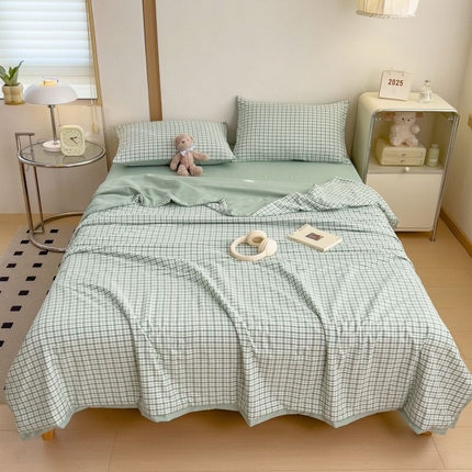 91家纺网 家纺一手货源 找家纺 （总）米菲 2025新款 亲肤舒适简约条纹夏被