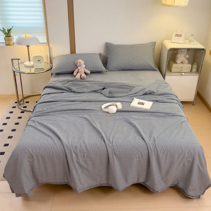 91家纺网 家纺一手货源 找家纺 （总）米菲 2025新款 亲肤舒适简约条纹夏被