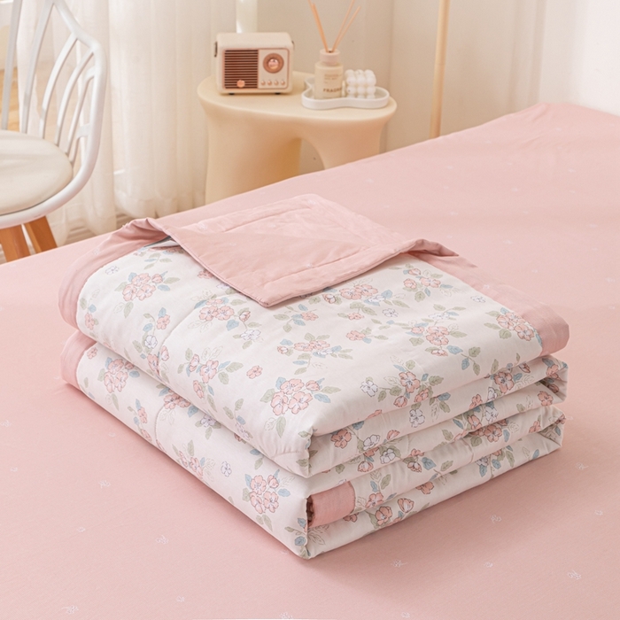 91家纺网 家纺一手货源 找家纺 鑫棉坊 2025新款A类全棉印花大豆纤维空调被大豆被 扶摇-粉