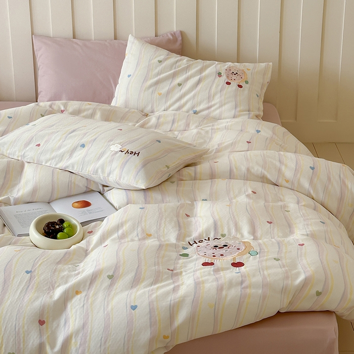 91家纺网 家纺一手货源 找家纺 圆岛家纺 2025新款全棉双层纱贴布绣四件套 甜甜圈