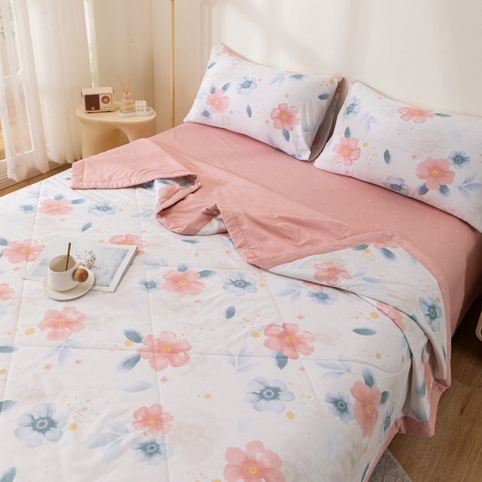 91家纺网 家纺一手货源 找家纺 鑫棉坊 2025新款A类全棉印花大豆纤维空调被大豆被 半夏清风-粉