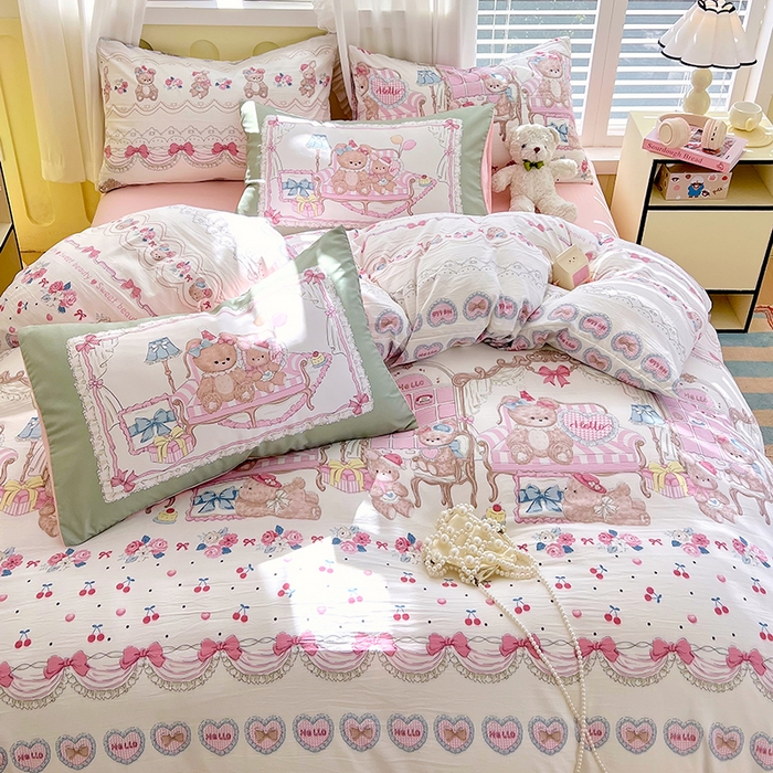 91家纺网 家纺一手货源 找家纺 大麦乐田2025新款超柔大版印花四件套 潘多拉小熊