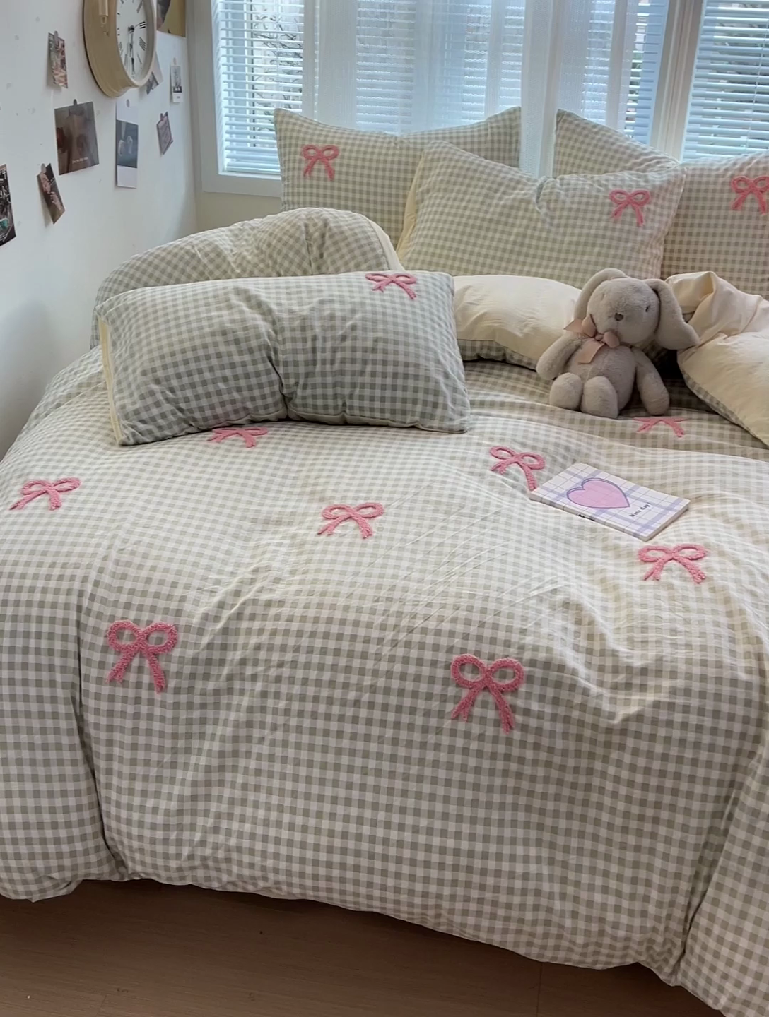 91家纺网 家纺一手货源 找家纺 灰鲸2025新款ins韩系软妹风蝴蝶结毛巾绣四件套 蝴蝶结（蓝格+奶油黄）