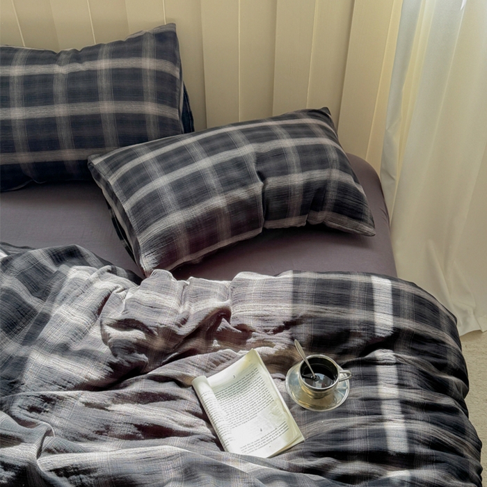 91家纺网 家纺一手货源 找家纺 萝莉家纺 2025新款复古全棉A类色织双层纱皱皱纱格子四件套 黑大格