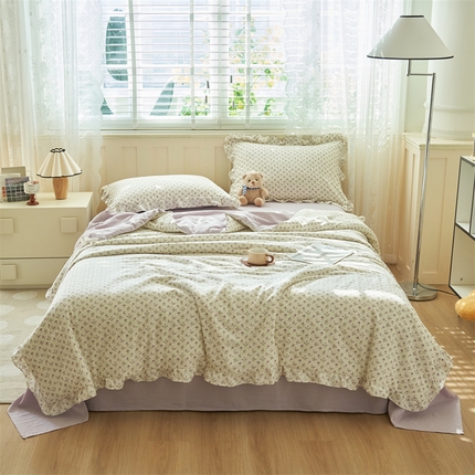 91家纺网 家纺一手货源 找家纺 换种生活 2025新款荷叶边款针织单夏被 四件套 紫色心情