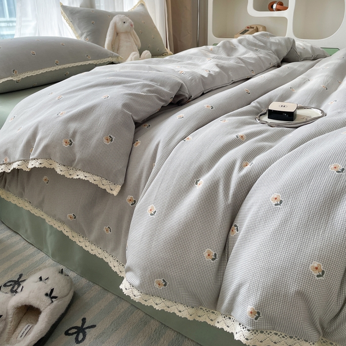 91家纺网 家纺一手货源 找家纺 仟网汇 2025新款韩版镂空花边针织双层纱四件套 婉约灰