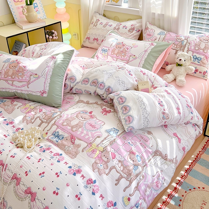 91家纺网 家纺一手货源 找家纺 大麦乐田2025新款超柔大版印花四件套 潘多拉小熊