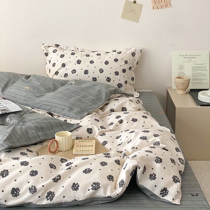 91家纺网 家纺一手货源 找家纺 慕希家纺 2025新款全棉13372印花四件套 黑白恋曲