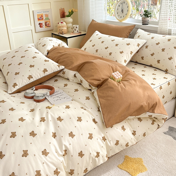 91家纺网 家纺一手货源 找家纺 元元被芯 2025新款40支13372全棉印花全棉隐藏式夹棉被套 熊尼