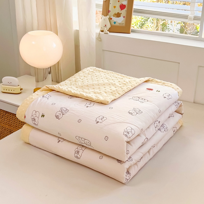 91家纺网 家纺一手货源 找家纺 鑫棉坊 2025新款A类水洗棉豆豆双层纱棉花夏凉被 可爱小熊