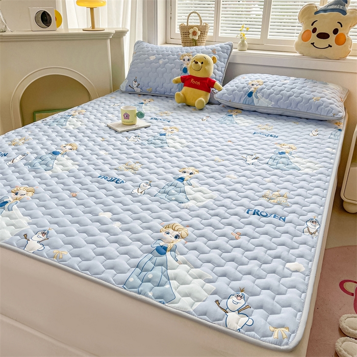 91家纺网 家纺一手货源 找家纺 迪梦思家纺 2025新款A类正版授权卡通印花水洗棉夹棉学生床护垫 冰雪艾莎