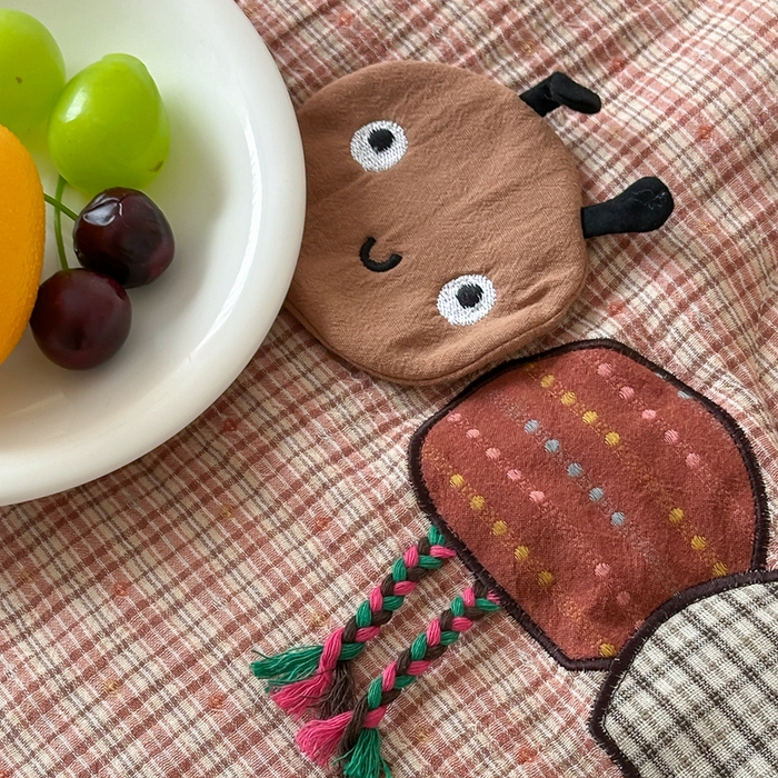 91家纺网 家纺一手货源 找家纺 月夏 2025新款全棉双层纱纱布夏被夏凉被空调被 毛毛虫-粉【填充新疆棉花】