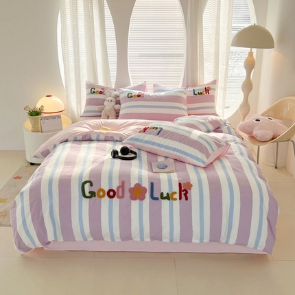 91家纺网 家纺一手货源 找家纺 （总）子钦家纺 2025春夏新款云朵棉毛巾绣跑量款床单床笠四件套-小幸运