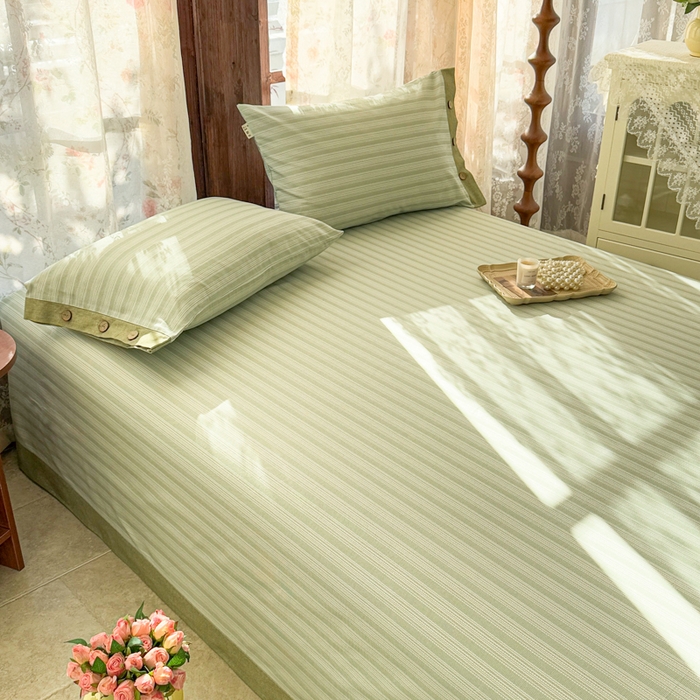 91家纺网 家纺一手货源 找家纺 简宜家居 2025新款宽边纯棉全棉老粗布床单 疏条-绿野宽边