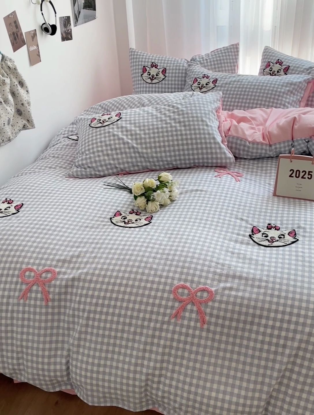 91家纺网 家纺一手货源 找家纺 （总）灰鲸2025新款ins韩系萌趣次元风猫咪蝴蝶结毛巾绣四件套