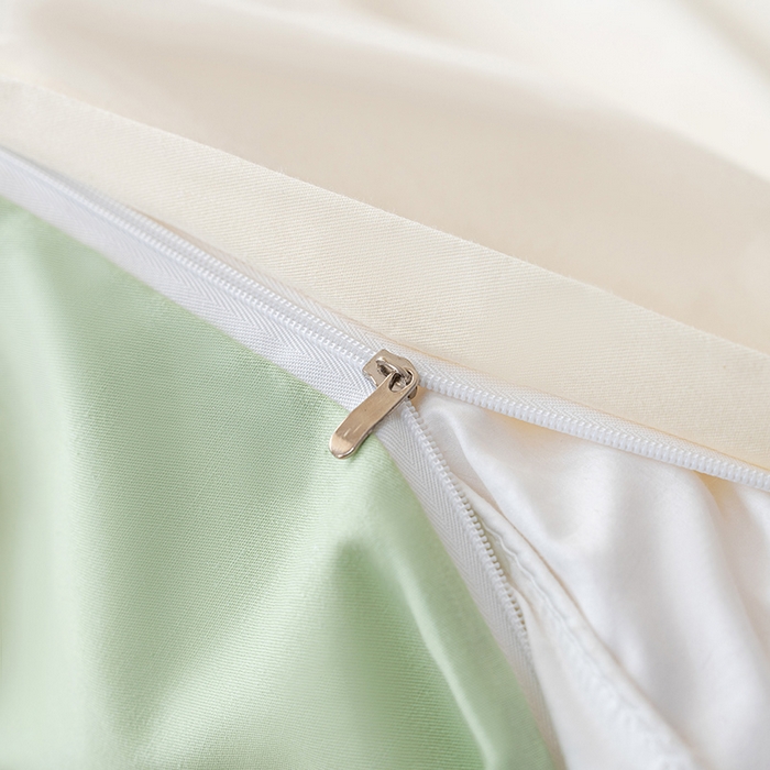 91家纺网 家纺一手货源 找家纺 澳梵家居2025新款A类裸睡级全棉刺绣四件套-英伦小熊 英伦熊-白绿