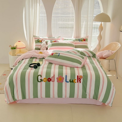 91家纺网 家纺一手货源 找家纺 （总）子钦家纺 2025春夏新款云朵棉毛巾绣跑量款床单床笠四件套-小幸运