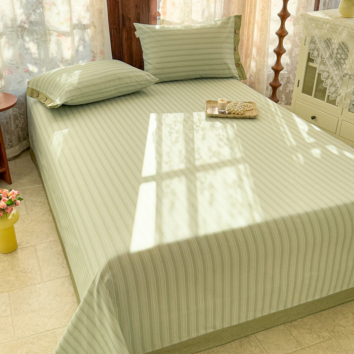 91家纺网 家纺一手货源 找家纺 简宜家居 2025新款宽边纯棉全棉老粗布床单 疏条-绿野宽边