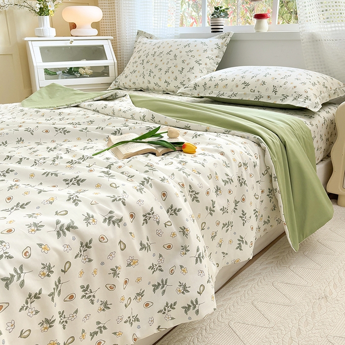 91家纺网 家纺一手货源 找家纺 元元被芯 2025新款40支13372全棉印花夏被四件套 绿意