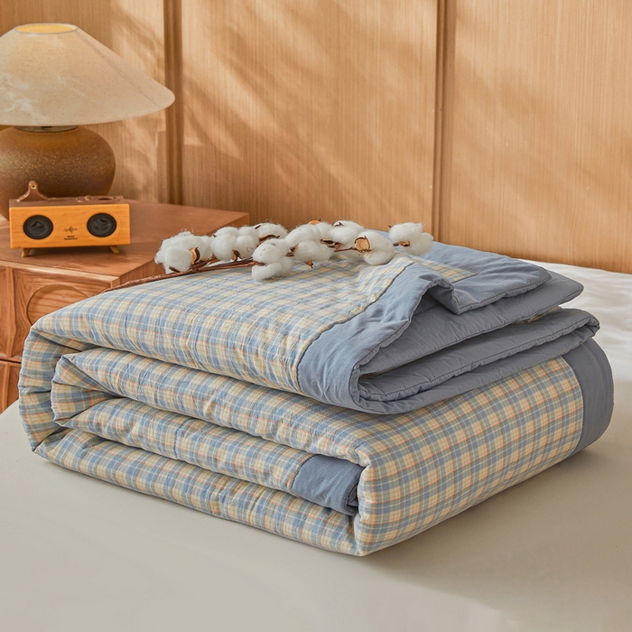 91家纺网 家纺一手货源 找家纺 猎鹿人家纺2025新款A类无印风水洗棉新疆棉花夏被 卡洛特蓝