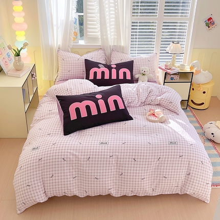 91家纺网 家纺一手货源 找家纺 大麦乐田2025新款超柔大版印花四件套 酷酷咪妮