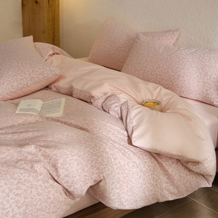 91家纺网 家纺一手货源 找家纺 618家纺 2025新款全棉色织提花四件套小花系列 玫子花-暗粉