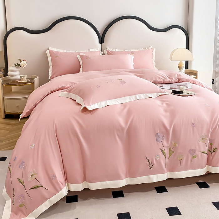 91家纺网 家纺一手货源 找家纺 狂想家 2025亲肤棉重工刺绣系列四件套-花海 花海欢乐粉