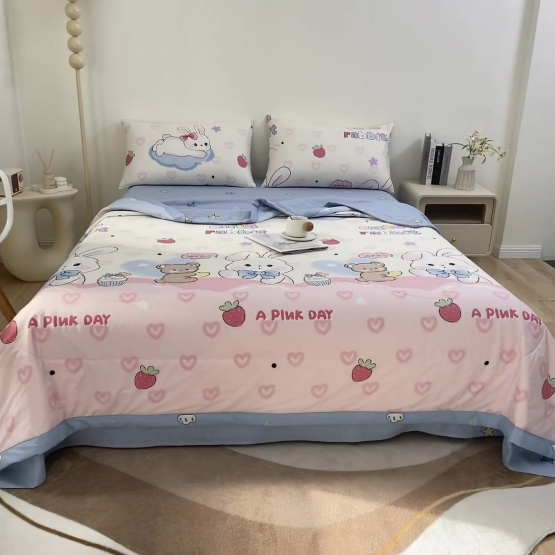 91家纺网 家纺一手货源 找家纺 鑫棉坊 2025新款A类全棉印花大豆纤维空调被大豆被 机灵兔熊