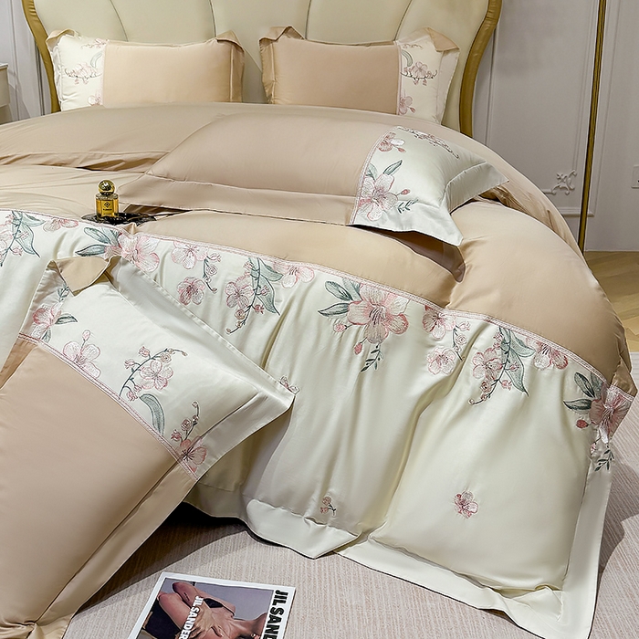 91家纺网 家纺一手货源 找家纺 宅家居 2025轻奢法式小香风双面纯棉刺绣拼接款长绒棉四件套-樱花恋 香槟金