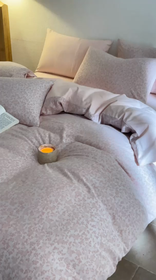 91家纺网 家纺一手货源 找家纺 618家纺 2025新款全棉色织提花四件套小花系列 玫子花-暗粉