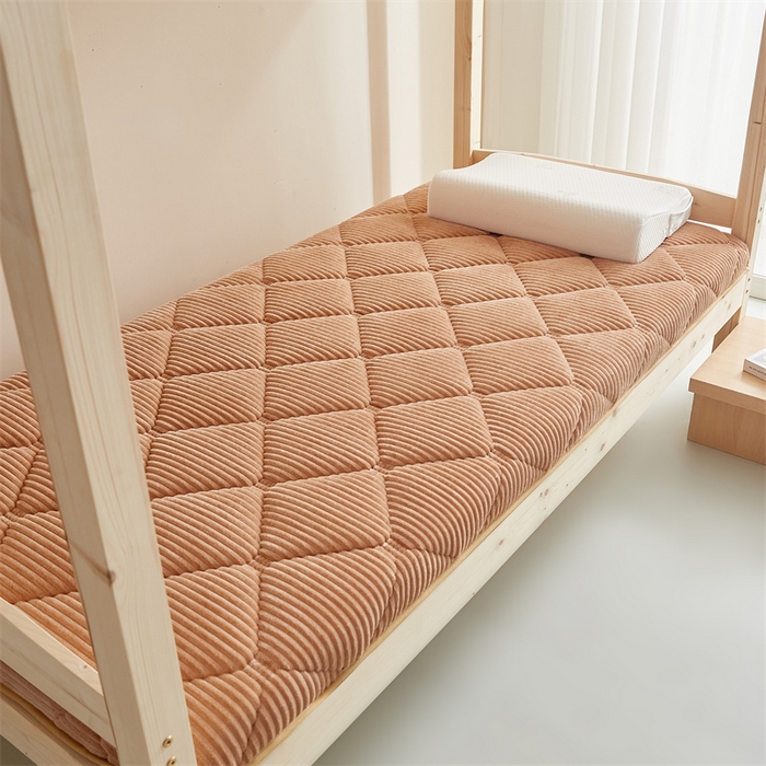 91家纺网 家纺一手货源 找家纺 2025新款柔软舒适魔法绒棉花床垫系列-学生款 驼色