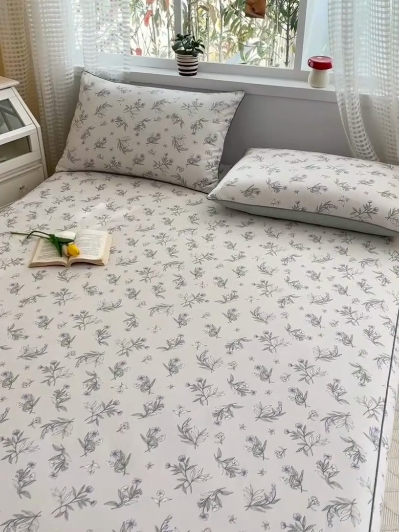 91家纺网 家纺一手货源 找家纺 元元被芯 2025新款40支13372全棉印花全棉隐藏式夹棉床笠 宁静