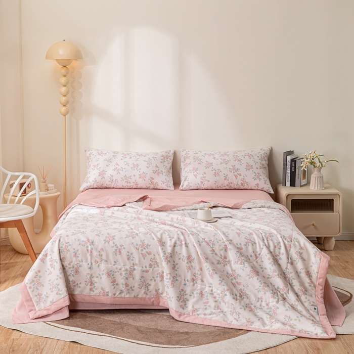 91家纺网 家纺一手货源 找家纺 鑫棉坊 2025新款A类全棉印花大豆纤维空调被大豆被 扶摇-粉